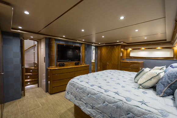 Mater Stateroom- 006